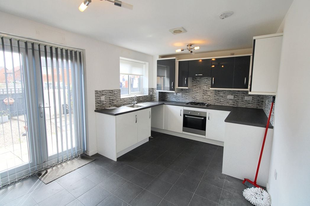 Property image 3 of 8