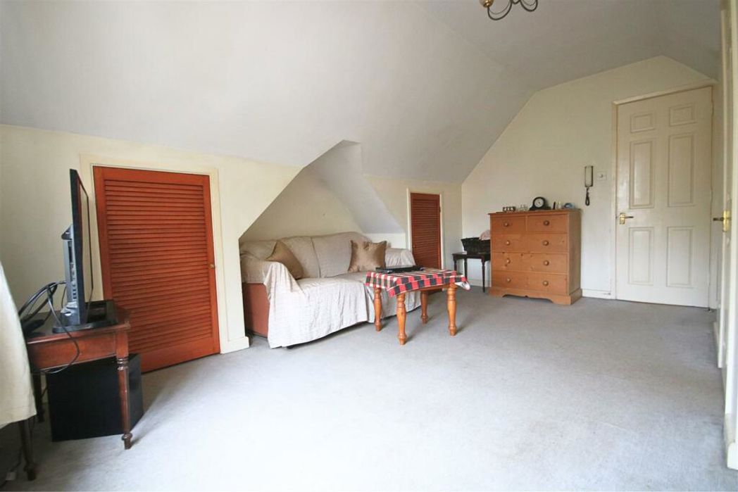 Property image 3 of 10