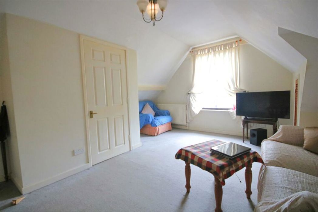 Property image 4 of 10