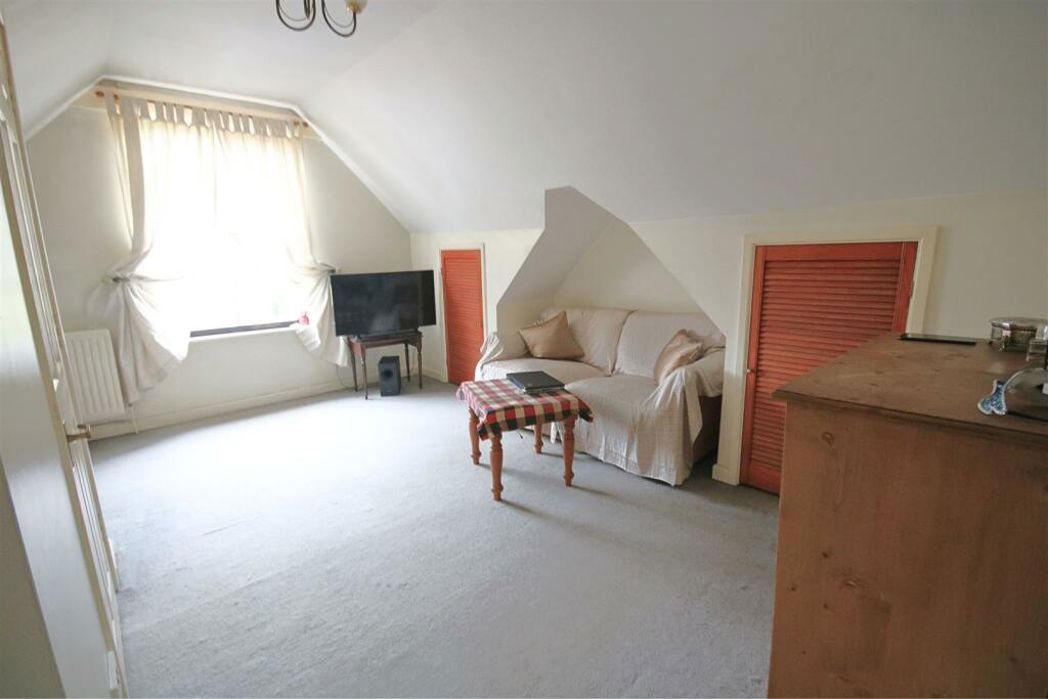 Property image 5 of 10