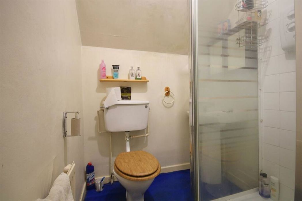 Property image 10 of 10