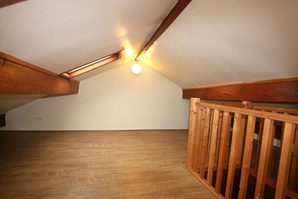 Property image 10 of 13