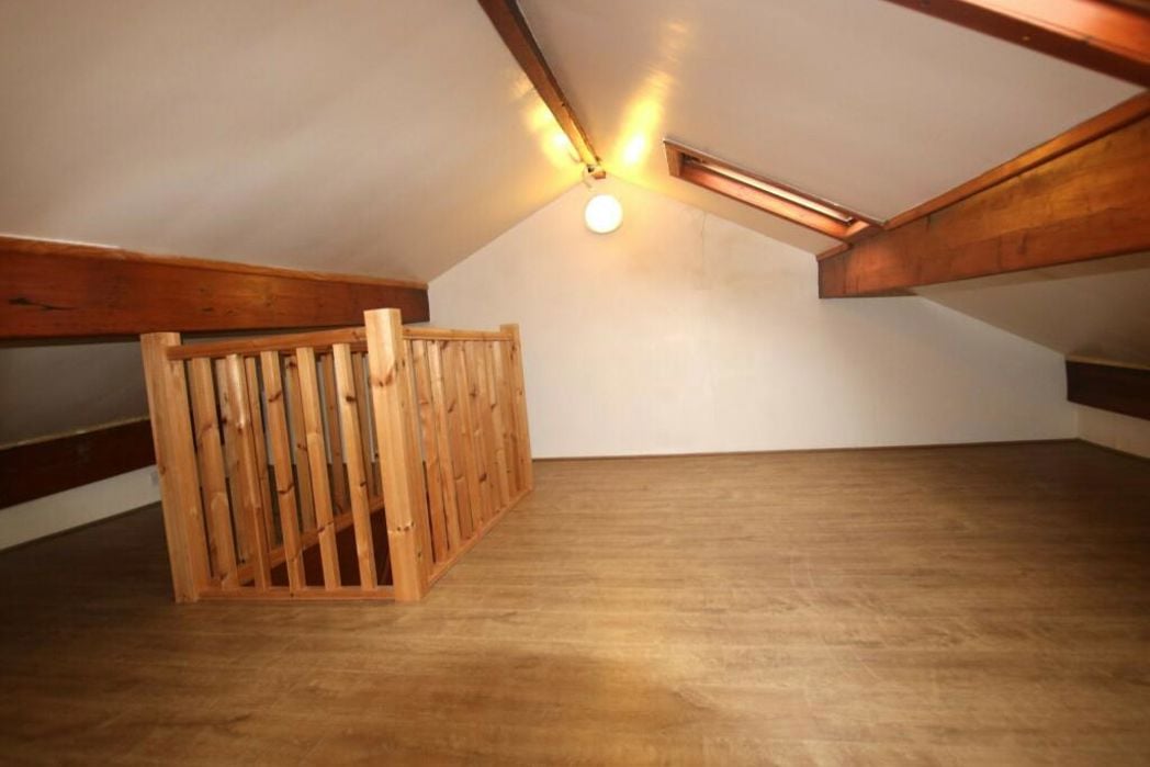 Property image 11 of 13