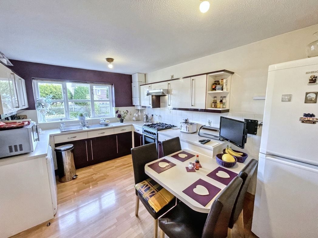Property image 3 of 21