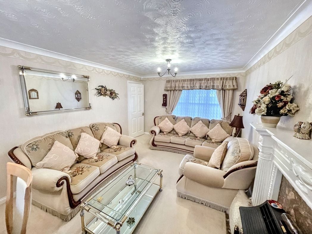 Property image 4 of 21