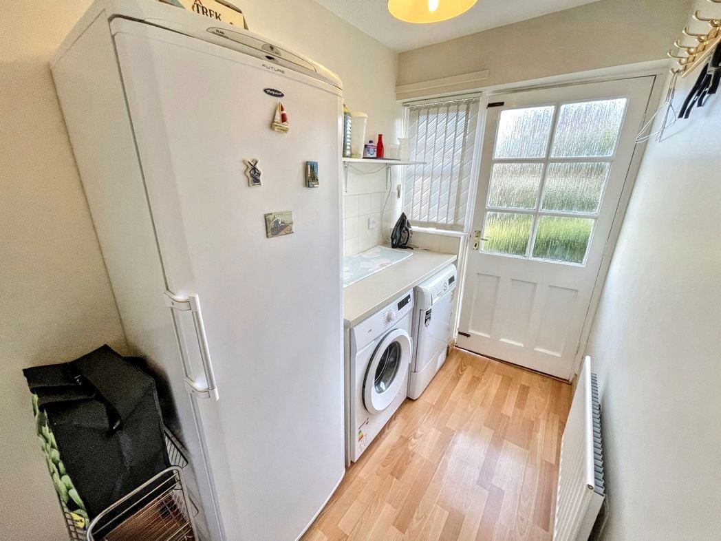 Property image 8 of 21
