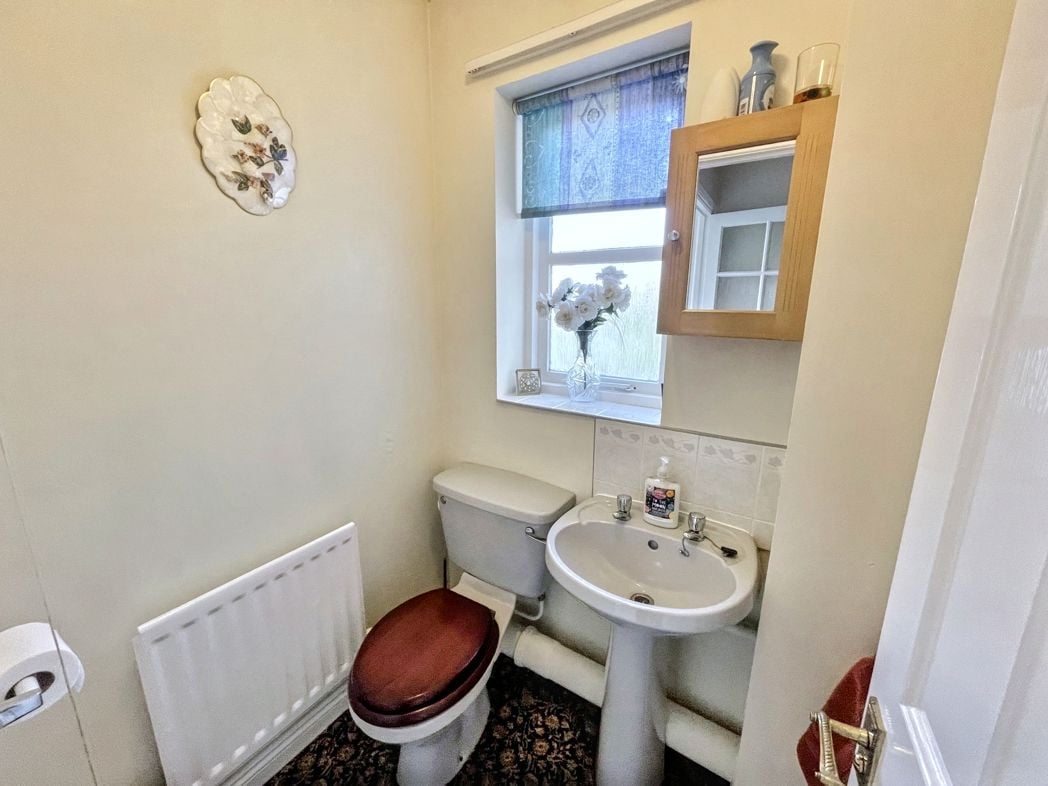 Property image 9 of 21