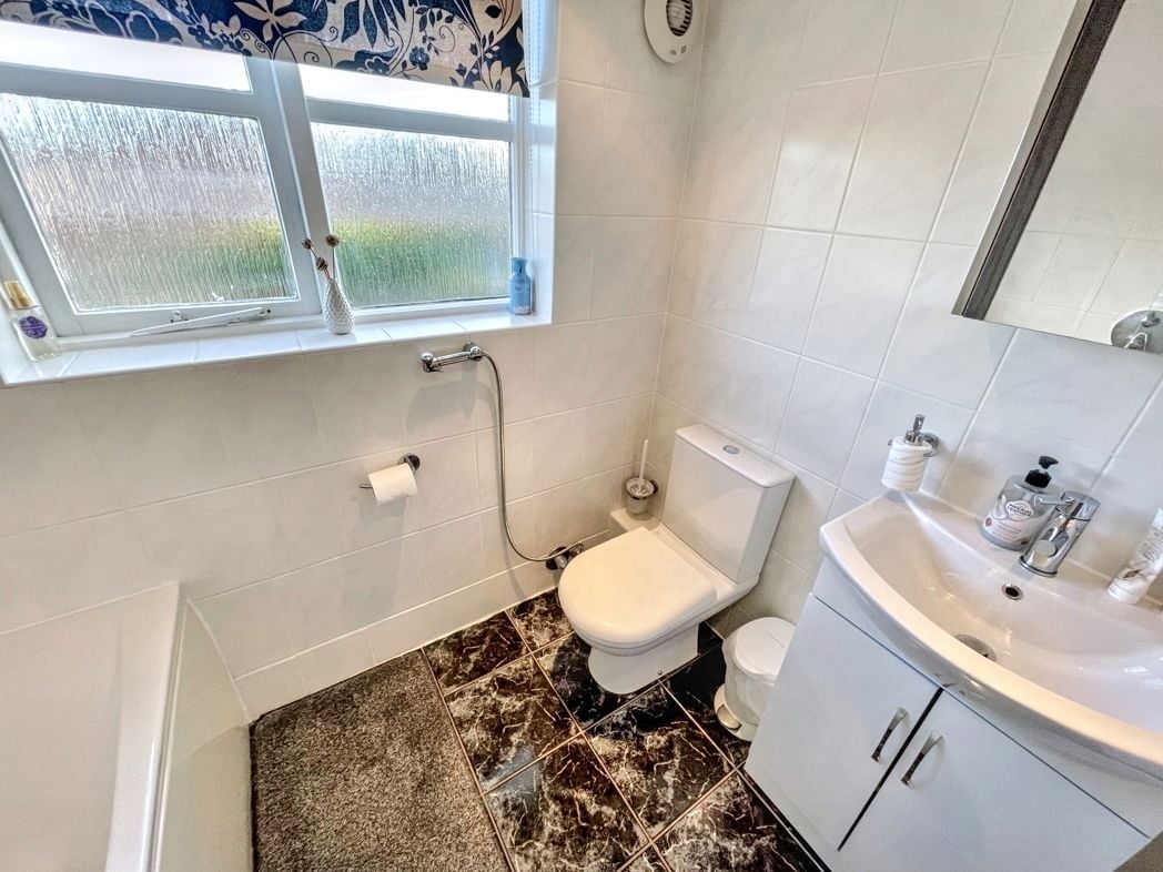 Property image 18 of 21