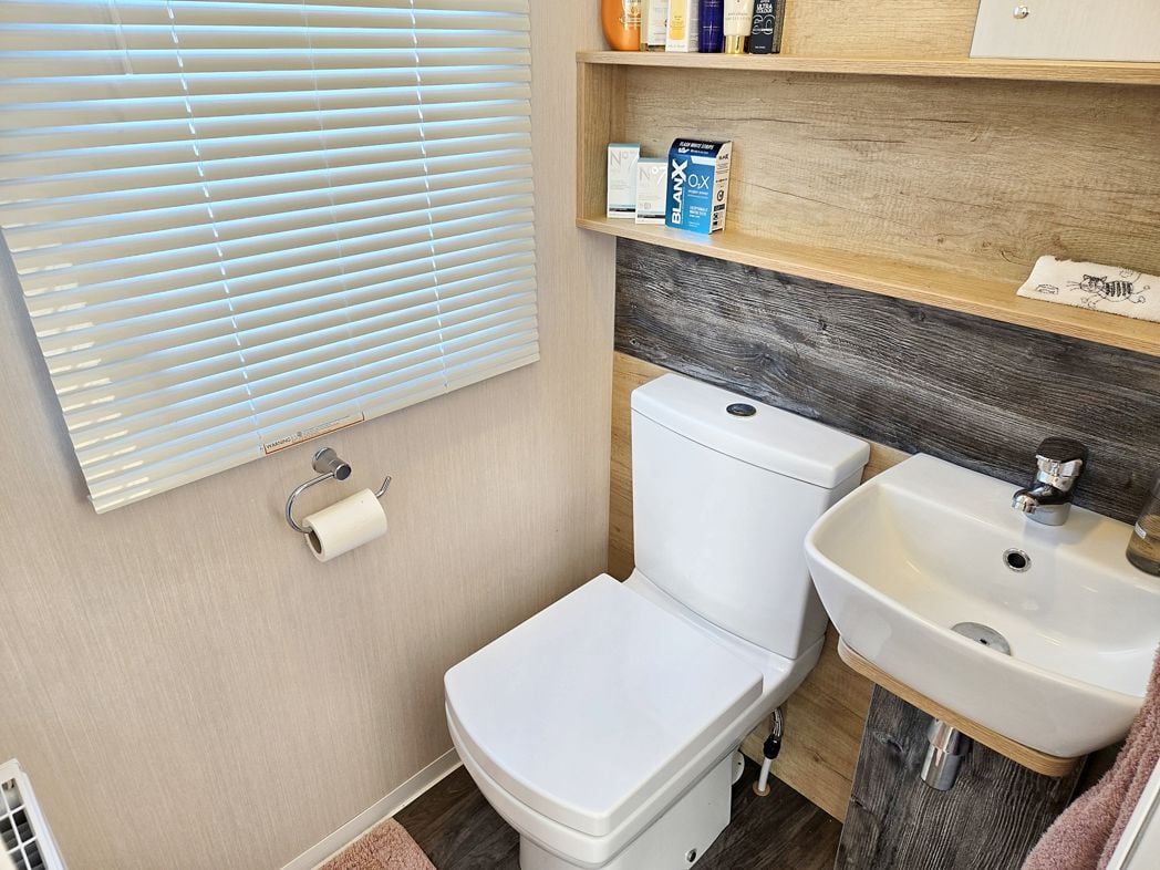Property image 8 of 21