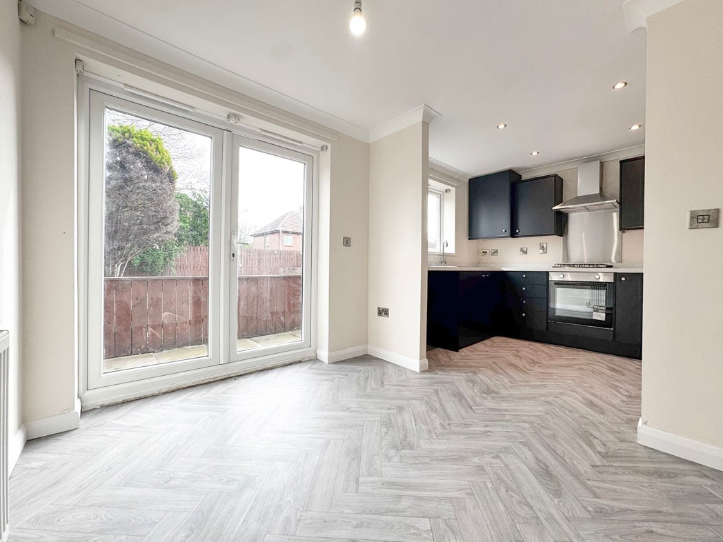 Property image 2 of 12