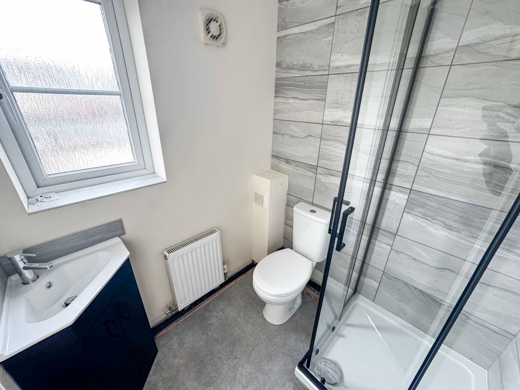 Property image 7 of 12