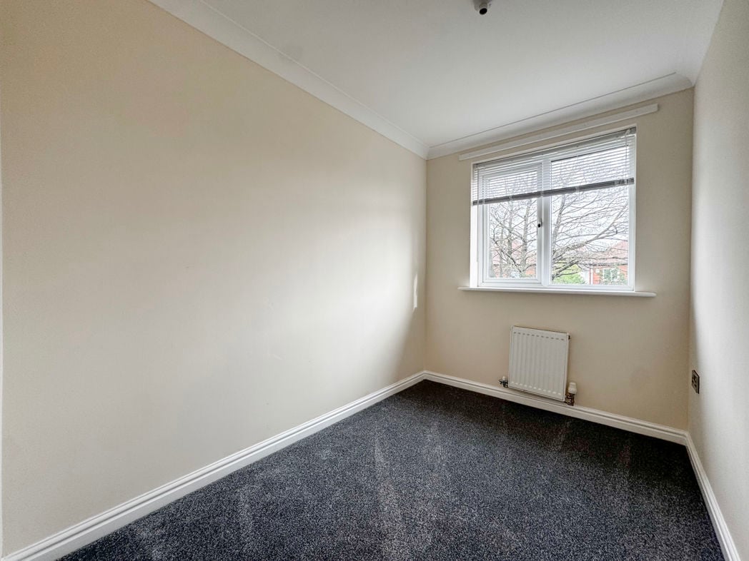 Property image 9 of 12