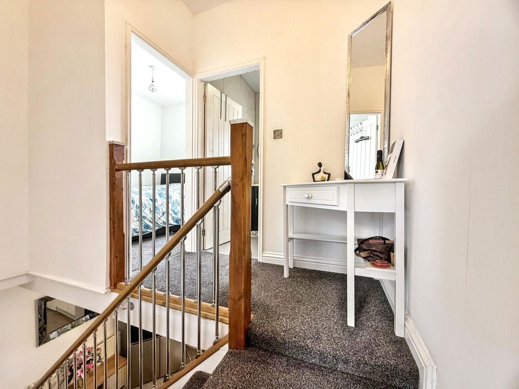 Property image 10 of 20