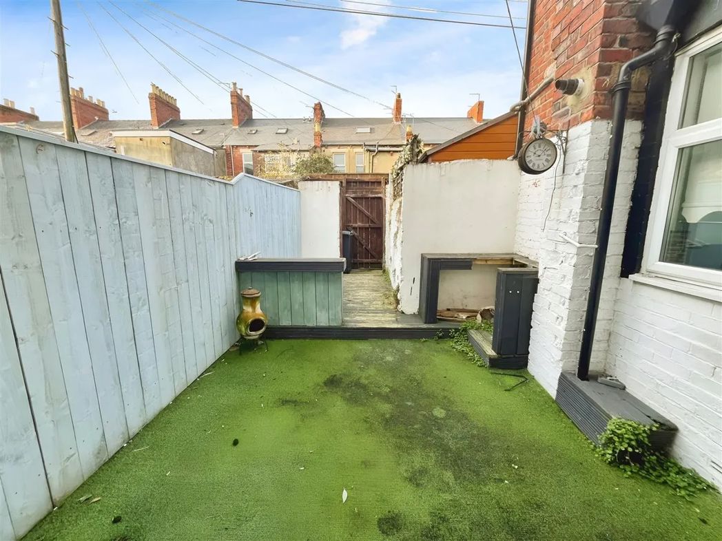 Property image 9 of 9