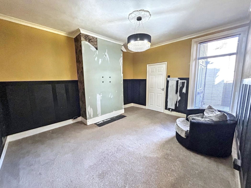 Property image 2 of 8