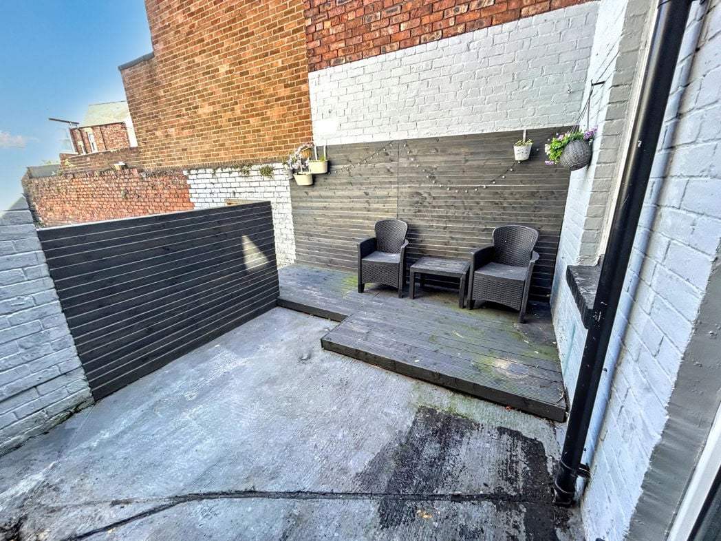 Property image 8 of 8