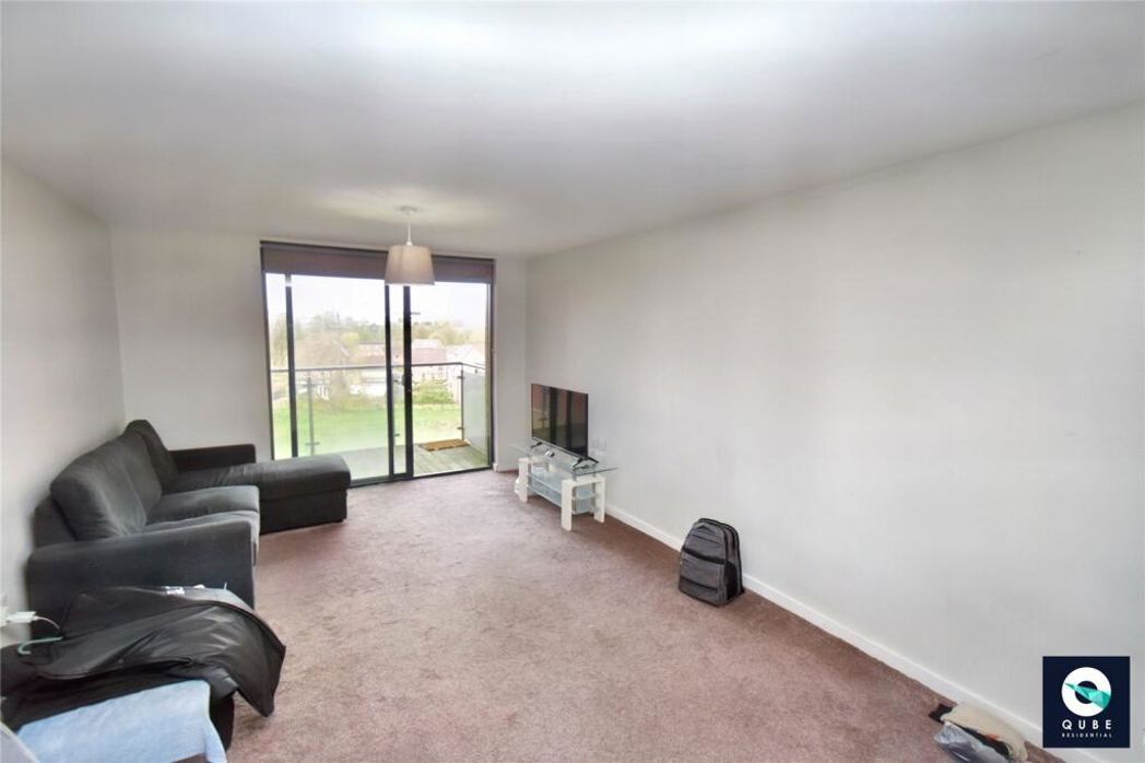 Property image 2 of 9