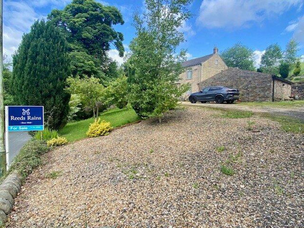 Property image 16 of 23