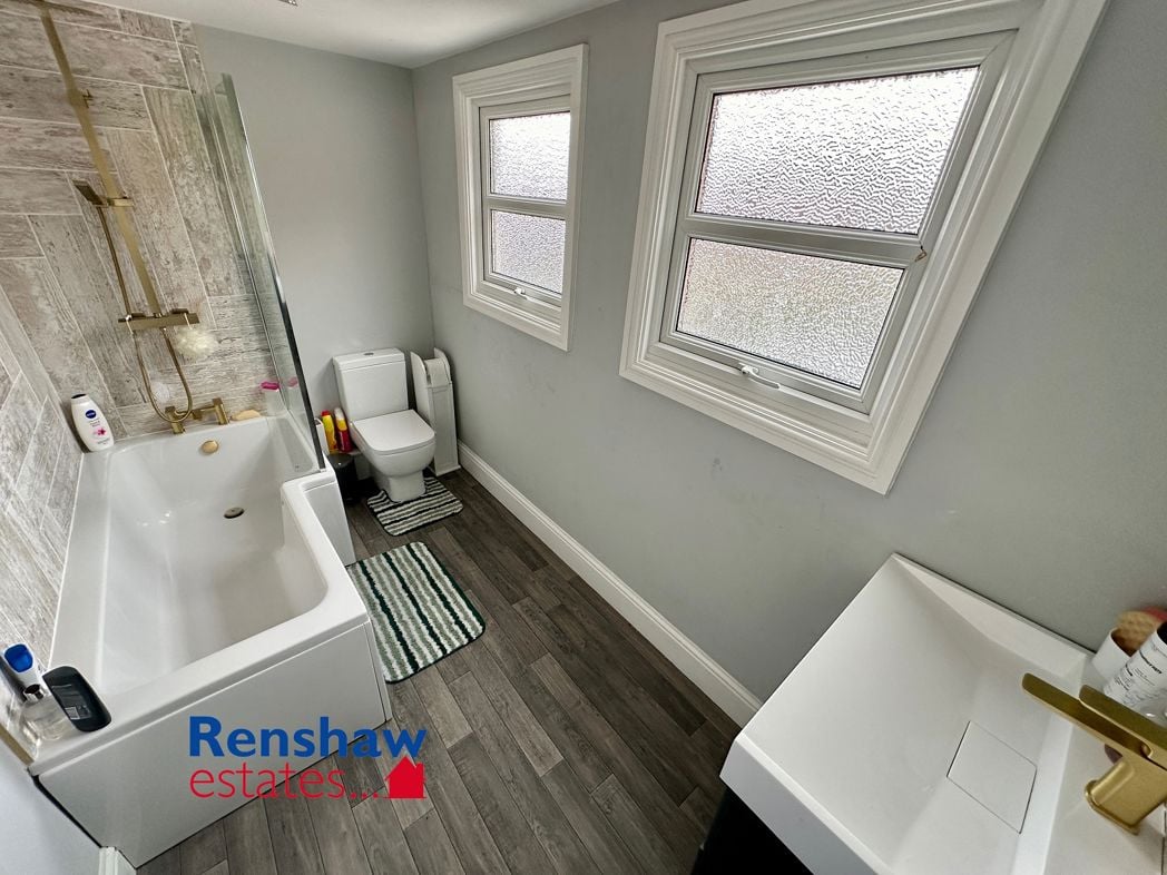 Property image 10 of 17