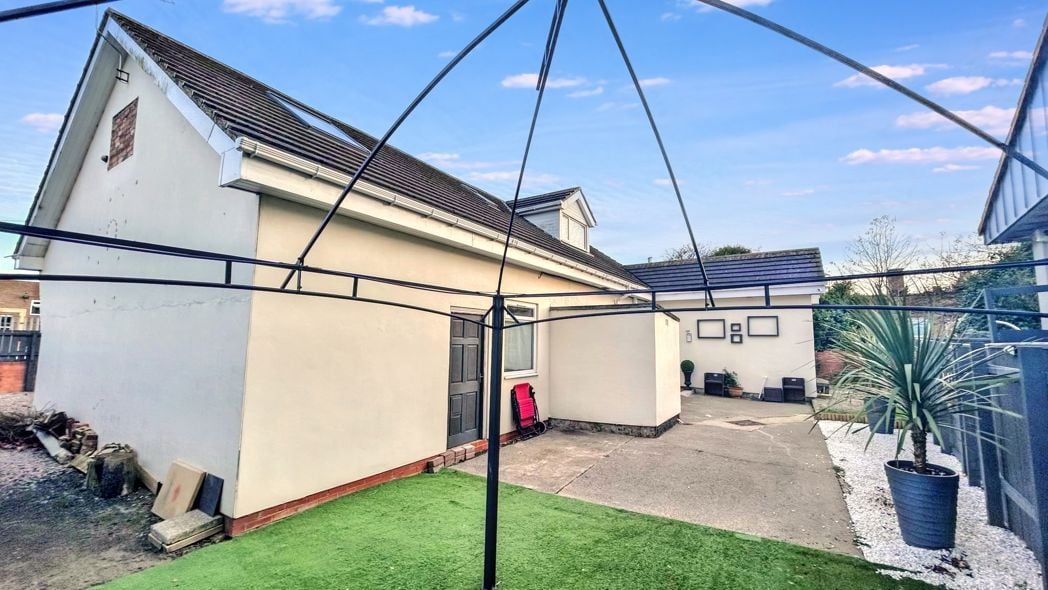 Property image 33 of 34