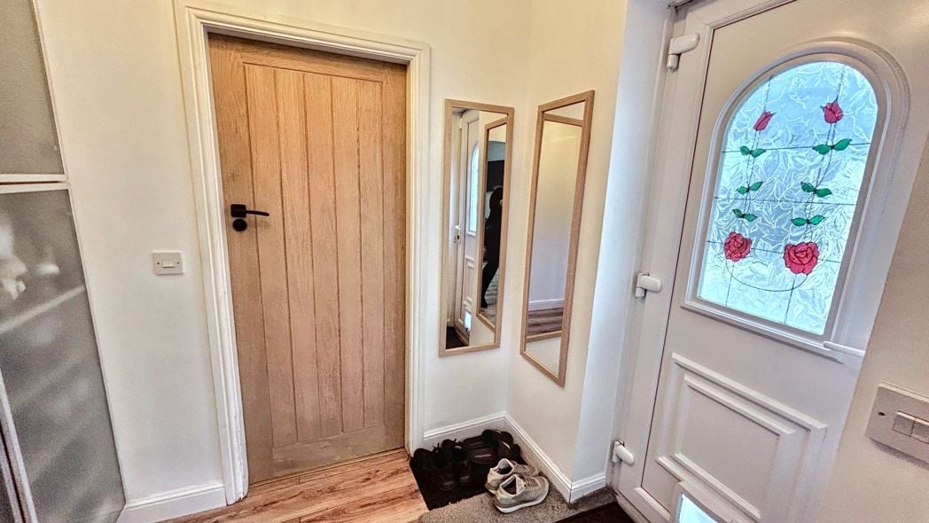 Property image 5 of 34