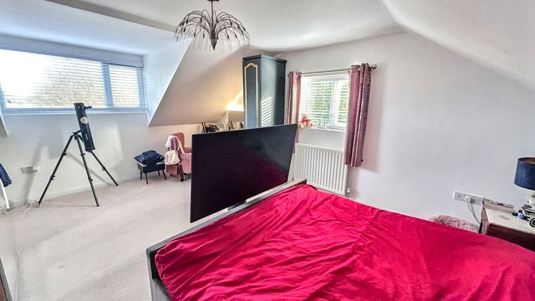 Property image 23 of 34