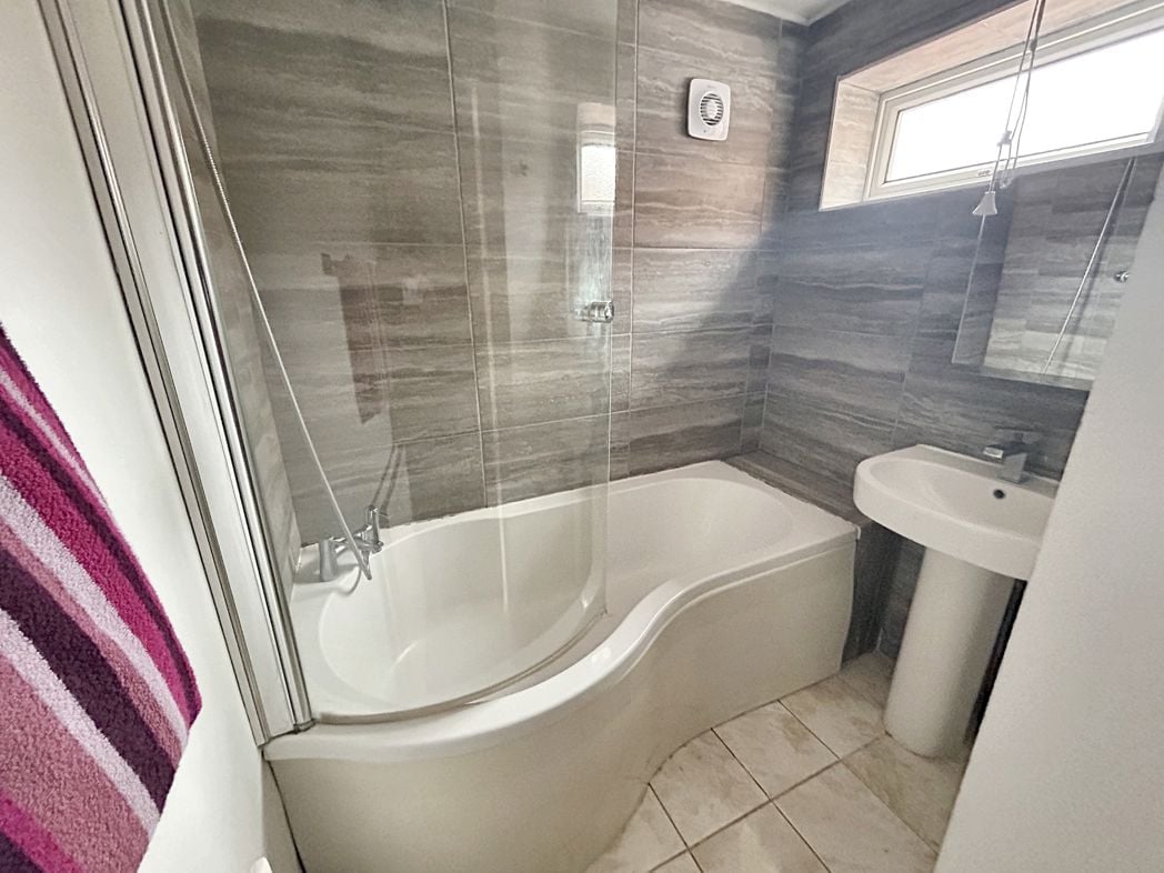 Property image 3 of 13