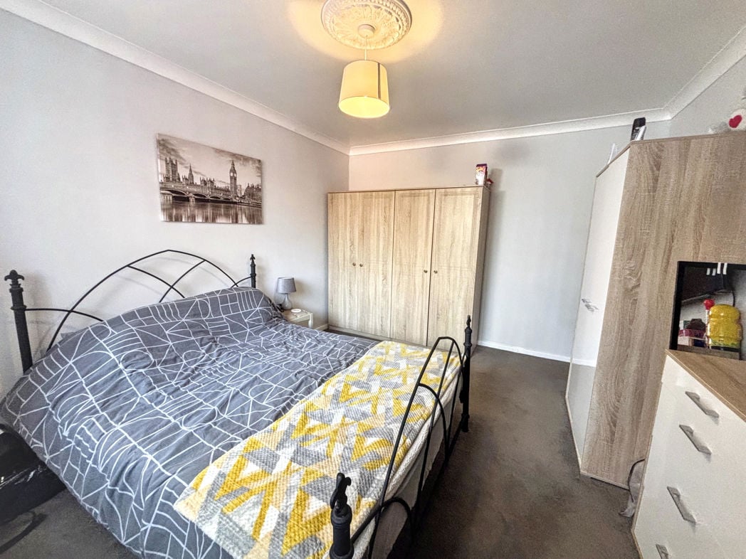 Property image 10 of 15