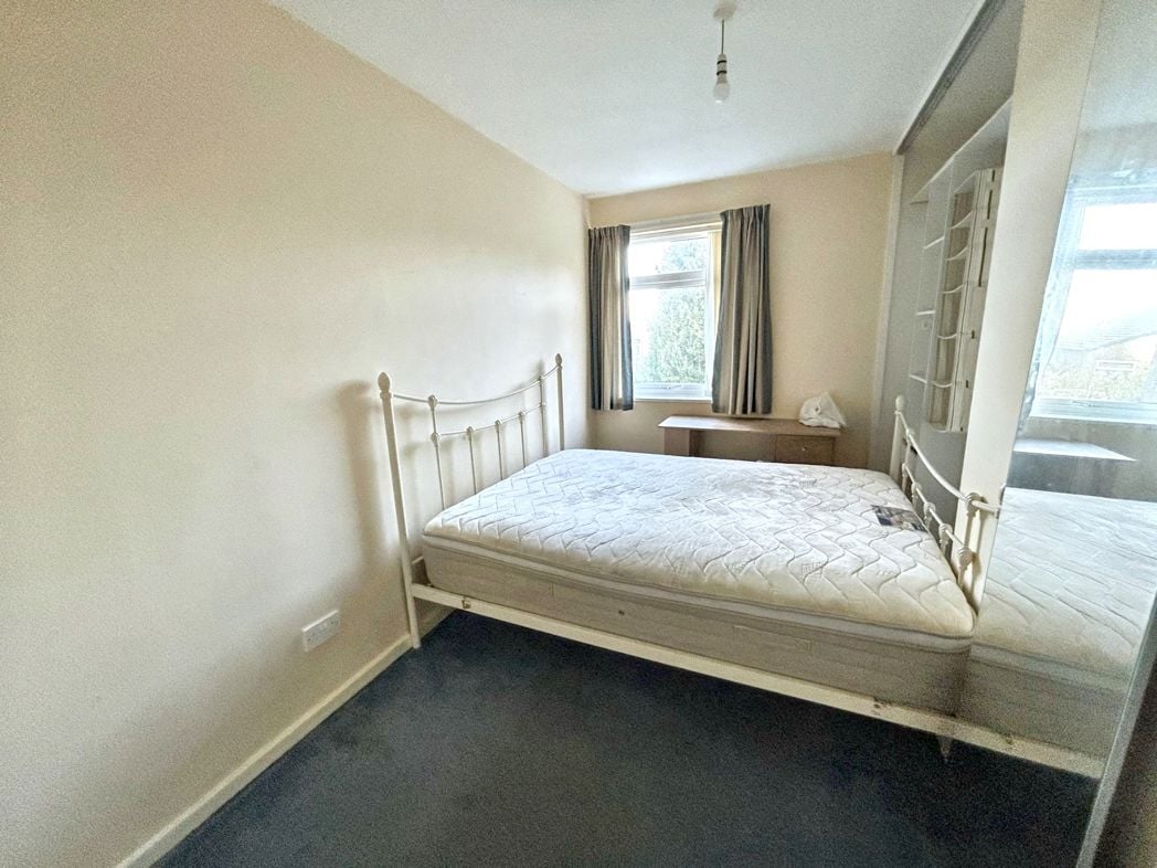 Property image 9 of 13