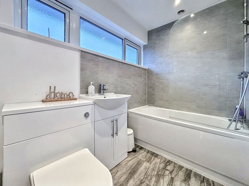 Property image 15 of 18