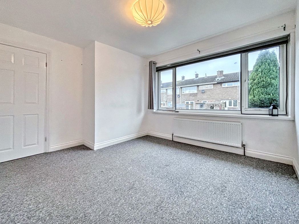Property image 12 of 18