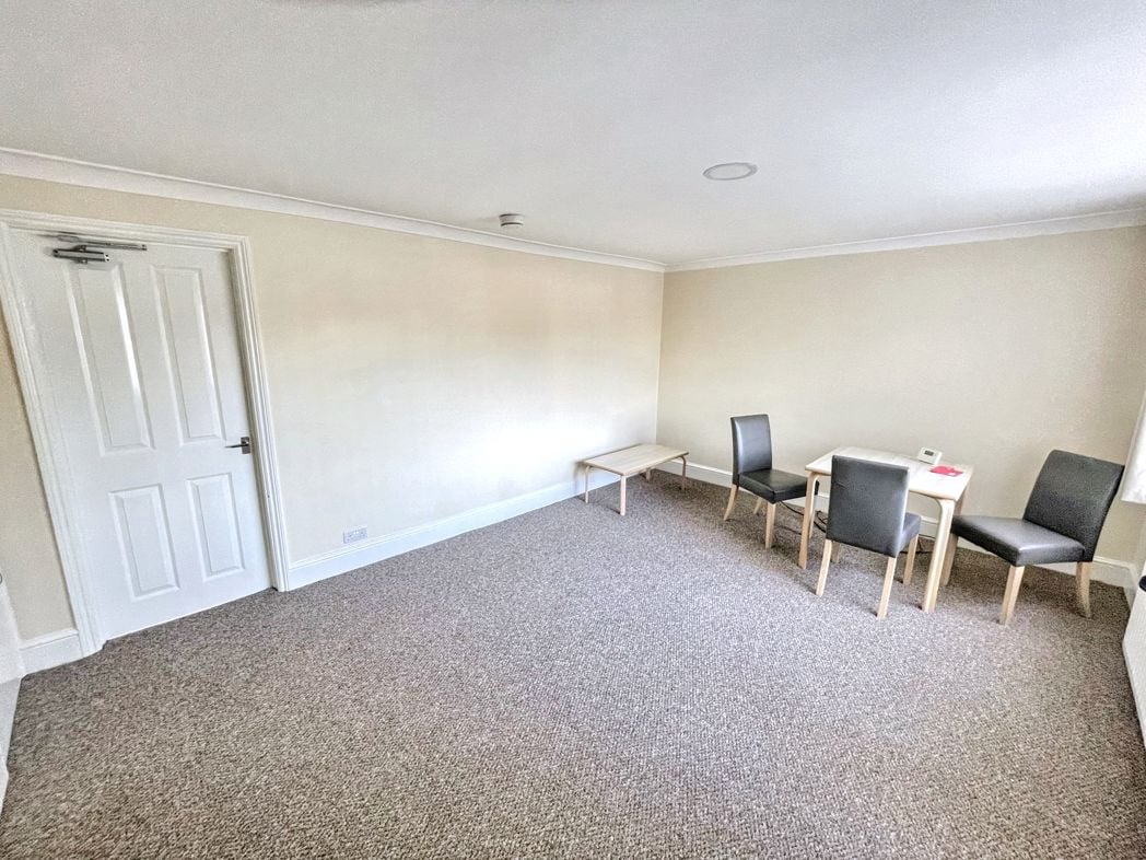 Property image 3 of 10