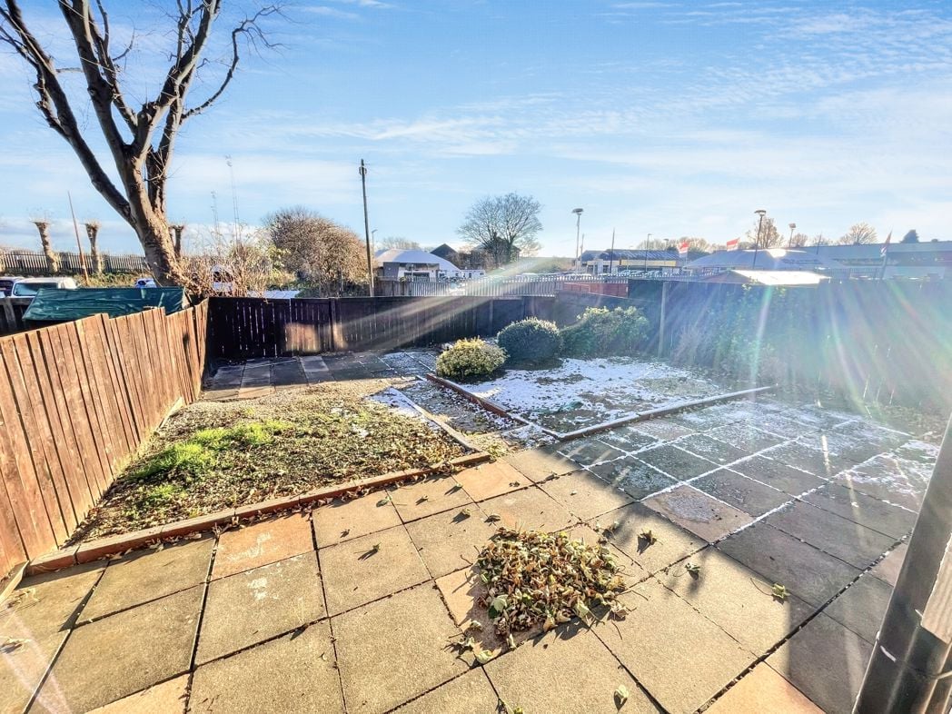 Property image 10 of 10