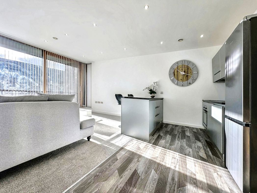 Property image 3 of 11