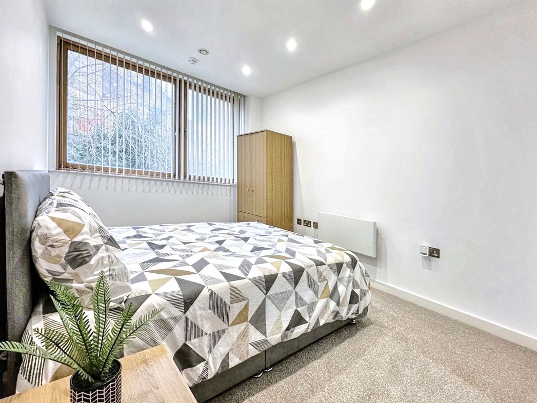 Property image 5 of 11