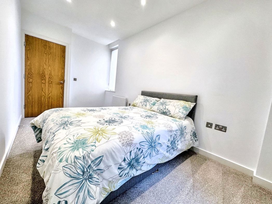 Property image 8 of 11