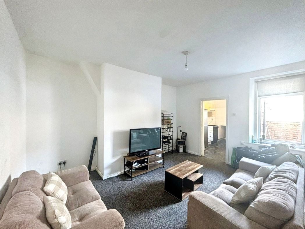 Property image 3 of 7