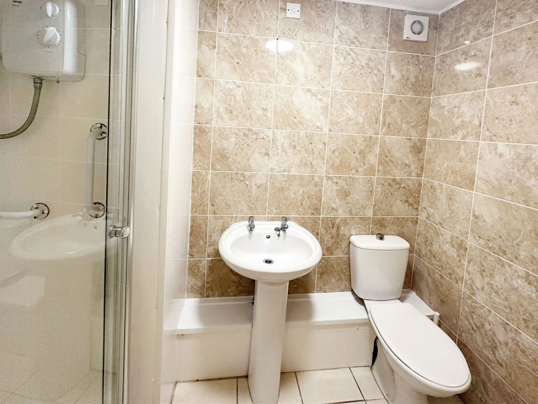Property image 5 of 6