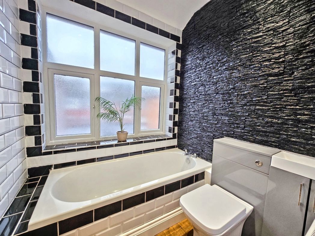 Property image 23 of 39
