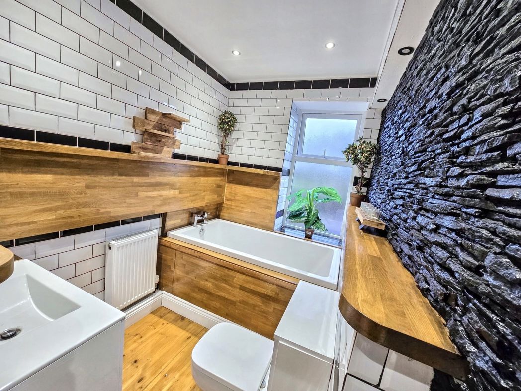Property image 17 of 39