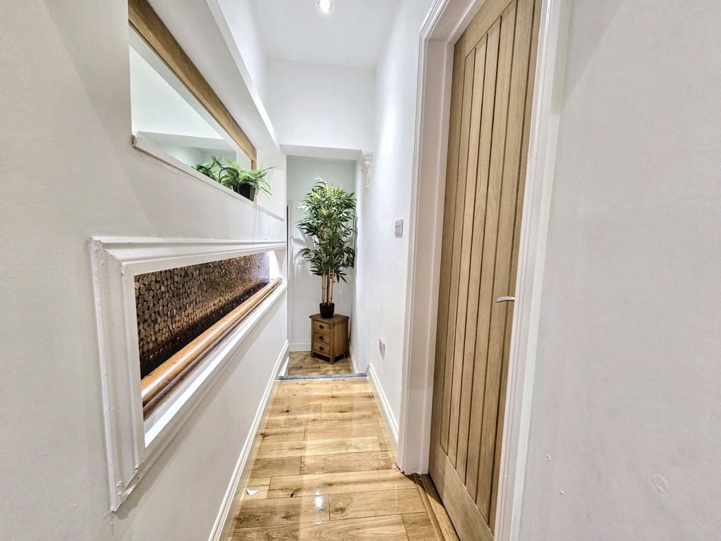 Property image 13 of 39