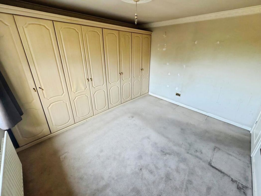 Property image 10 of 19