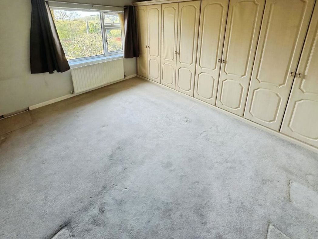 Property image 11 of 19