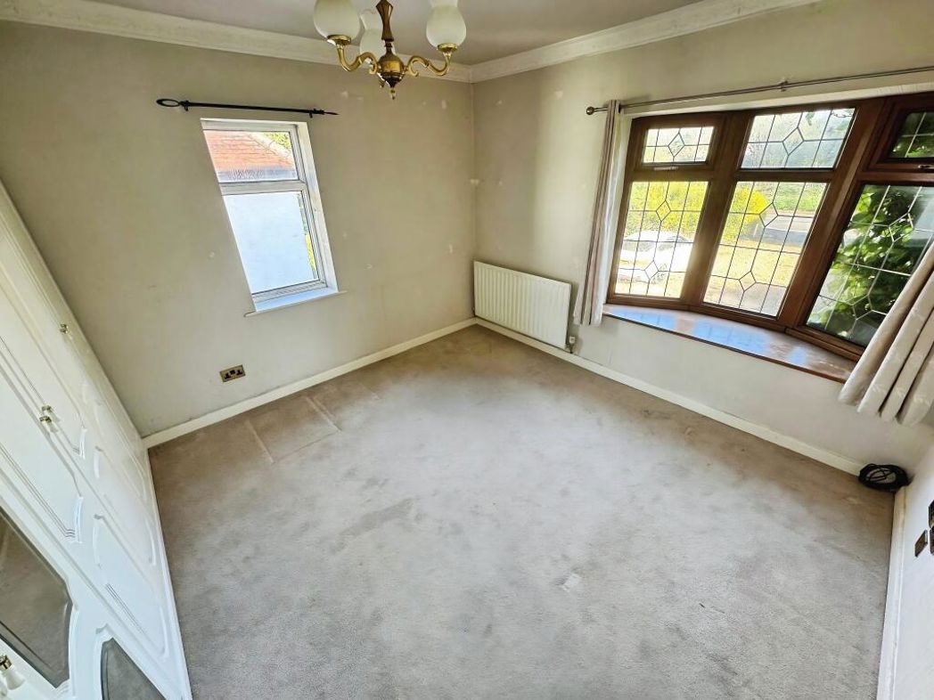 Property image 8 of 19
