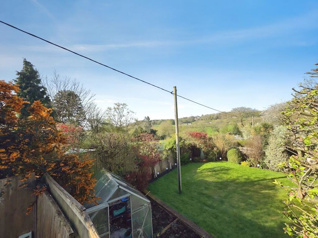 Property image 4 of 19