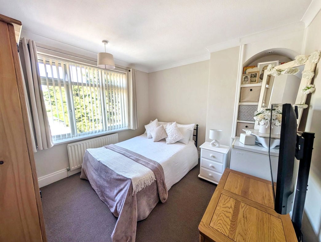 Property image 10 of 21