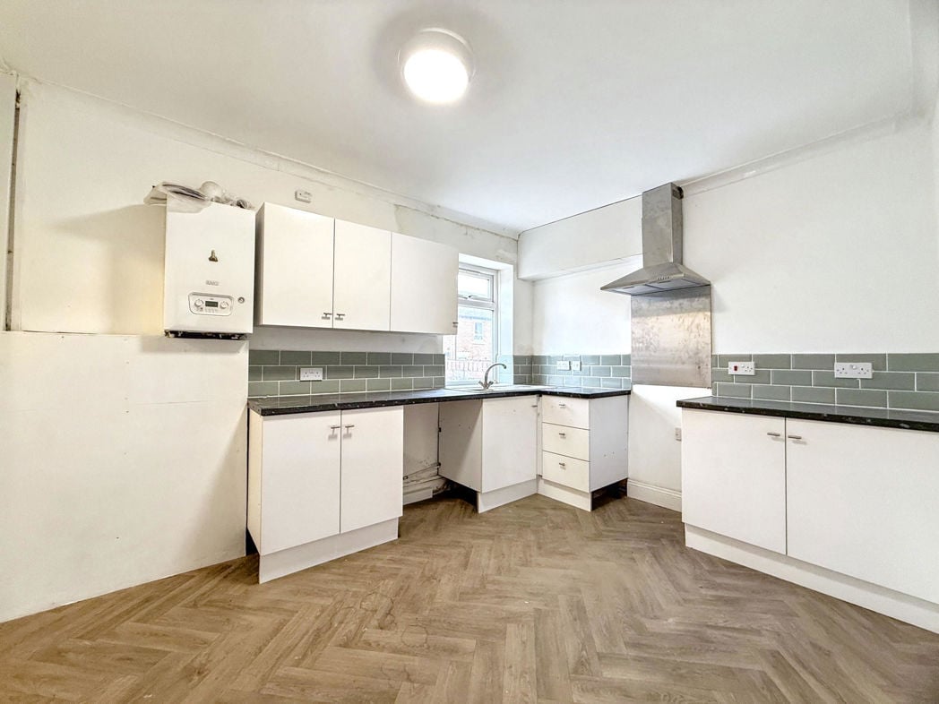 Property image 5 of 16