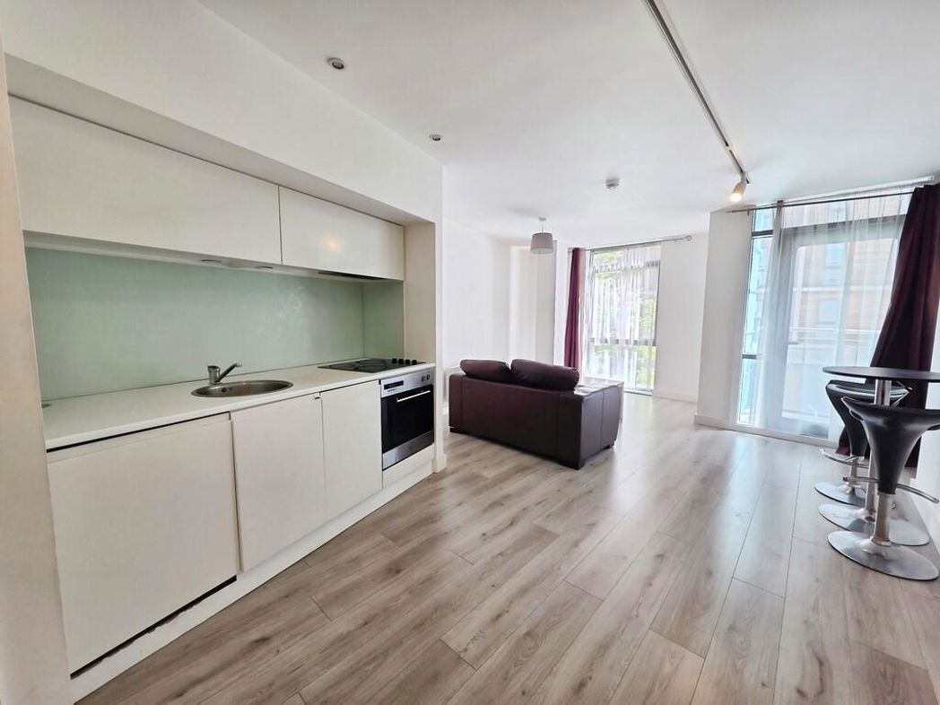 Property image 3 of 8