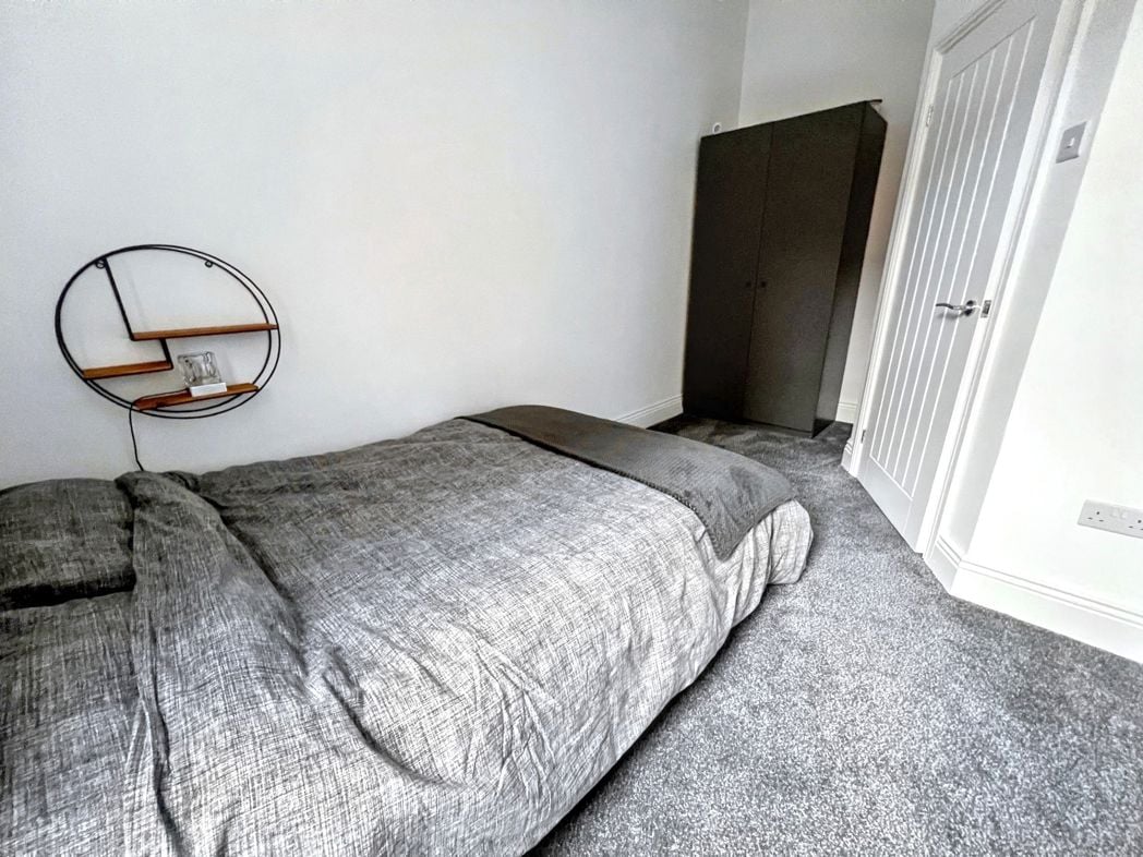 Property image 7 of 11