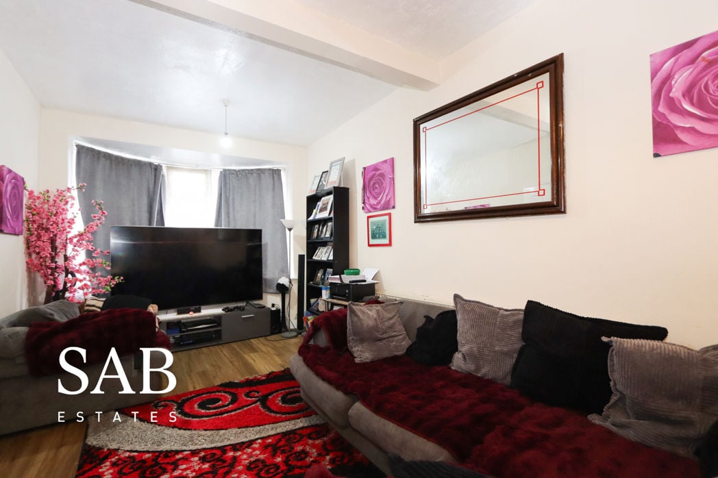 Property image 2 of 8